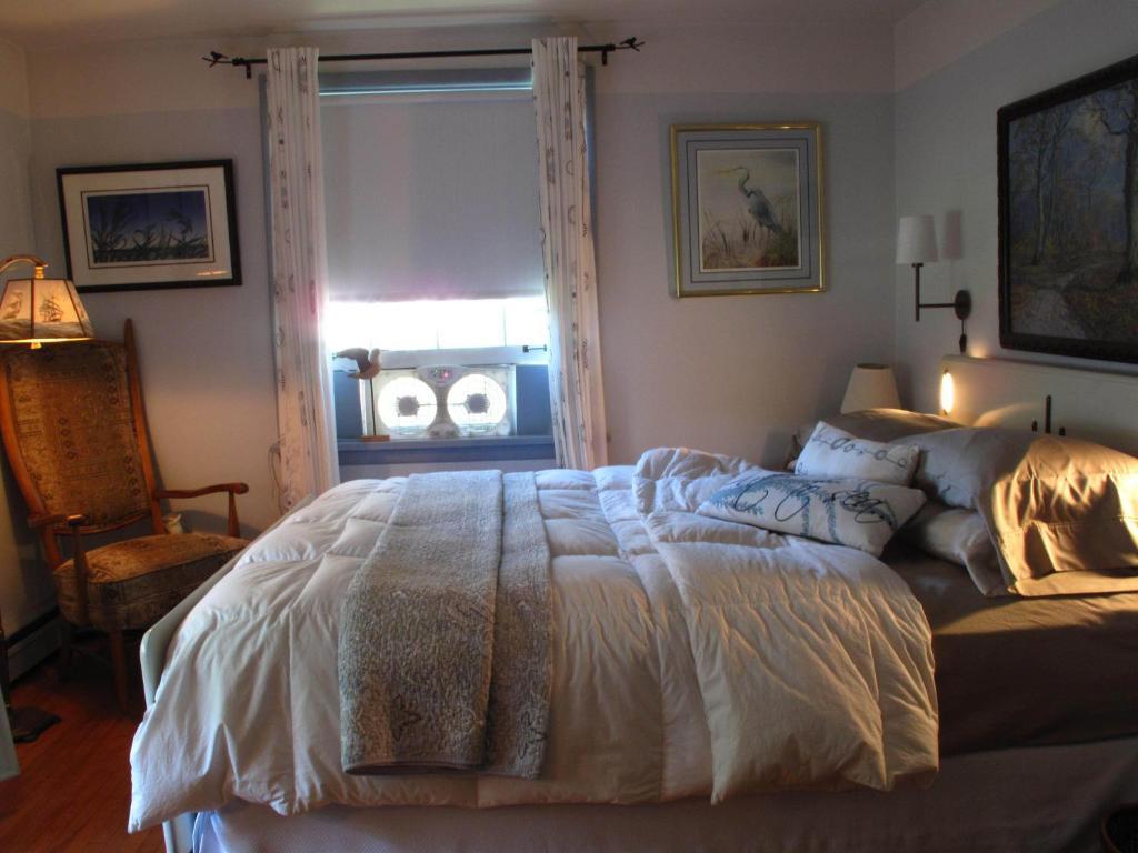 Omstead'S On Erie B&B Wheatley 객실 사진