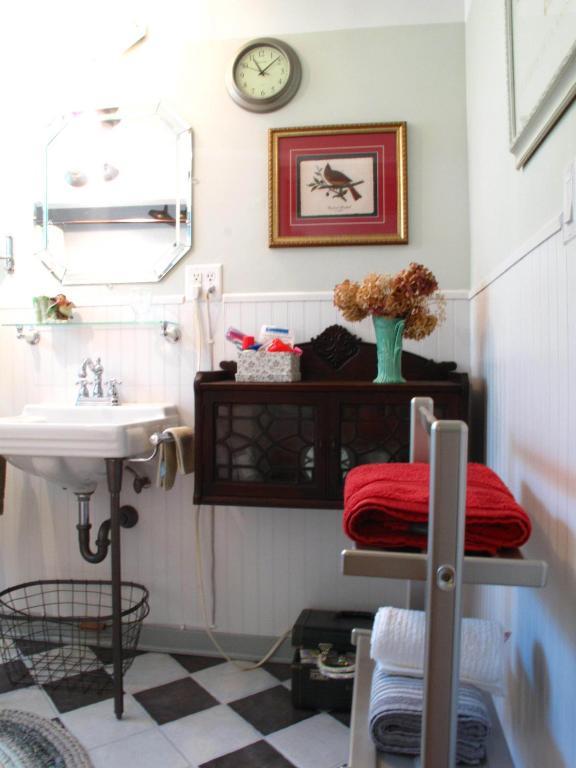 Omstead'S On Erie B&B Wheatley 객실 사진