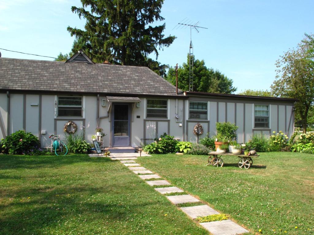 Omstead'S On Erie B&B Wheatley 외부 사진